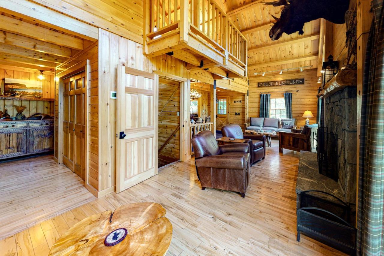 Mooseleuk Lodge The Highlands Ngoại thất bức ảnh